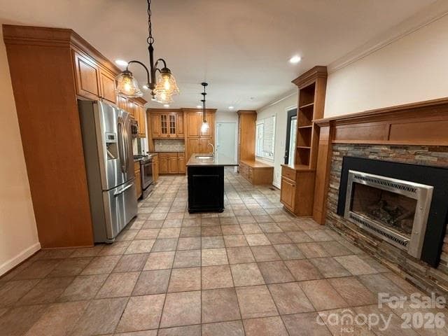 Single Family Residence at 1441 Shirebourn None, Hickory, photo 9 of 30