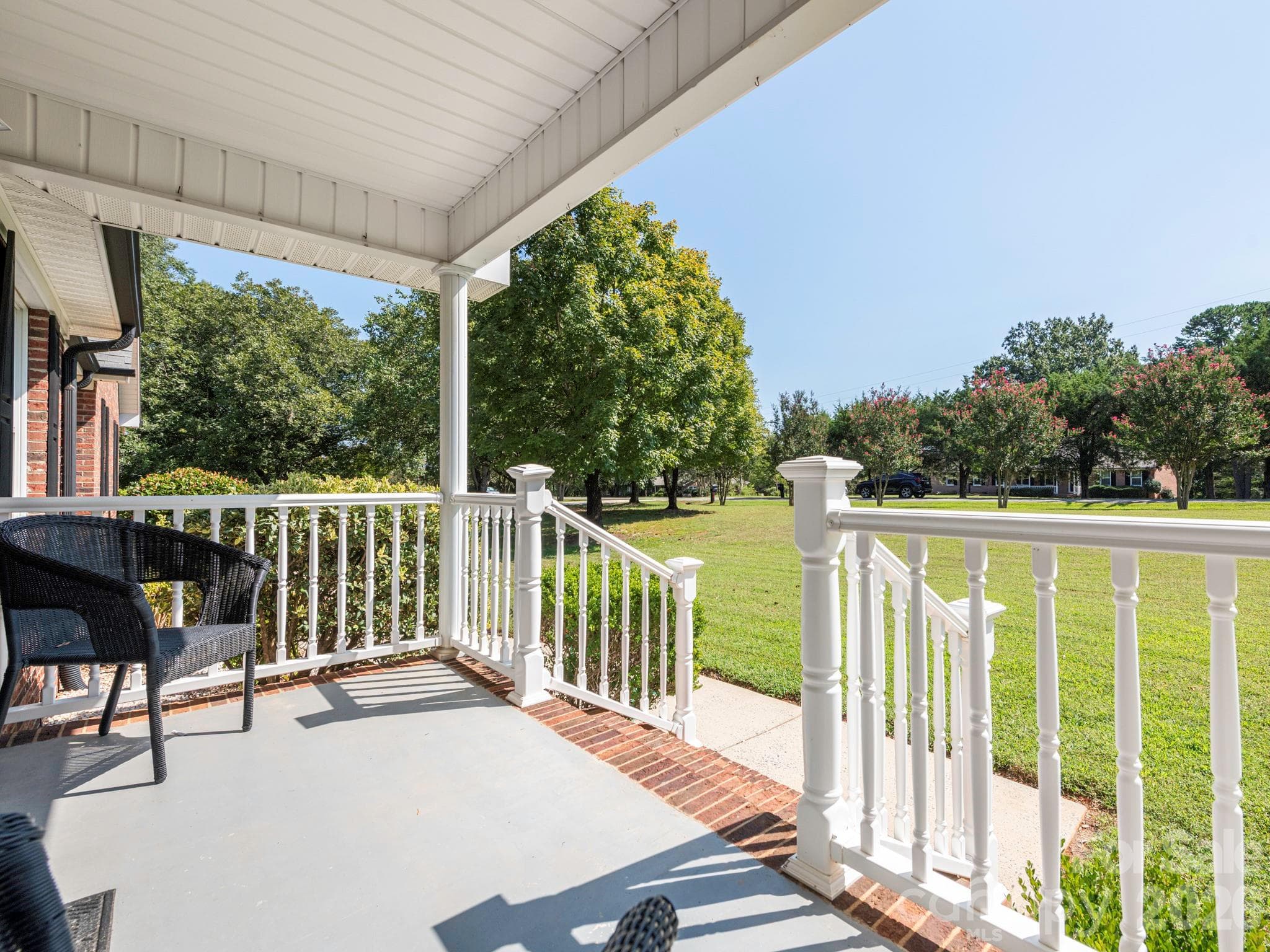 Single Family Residence at 2434 Plantation Road NW, Concord, photo 2 of 26