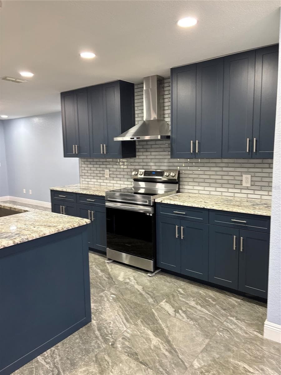 Custom Hood Range - 19005 SW 98TH LOOP, DUNNELLON