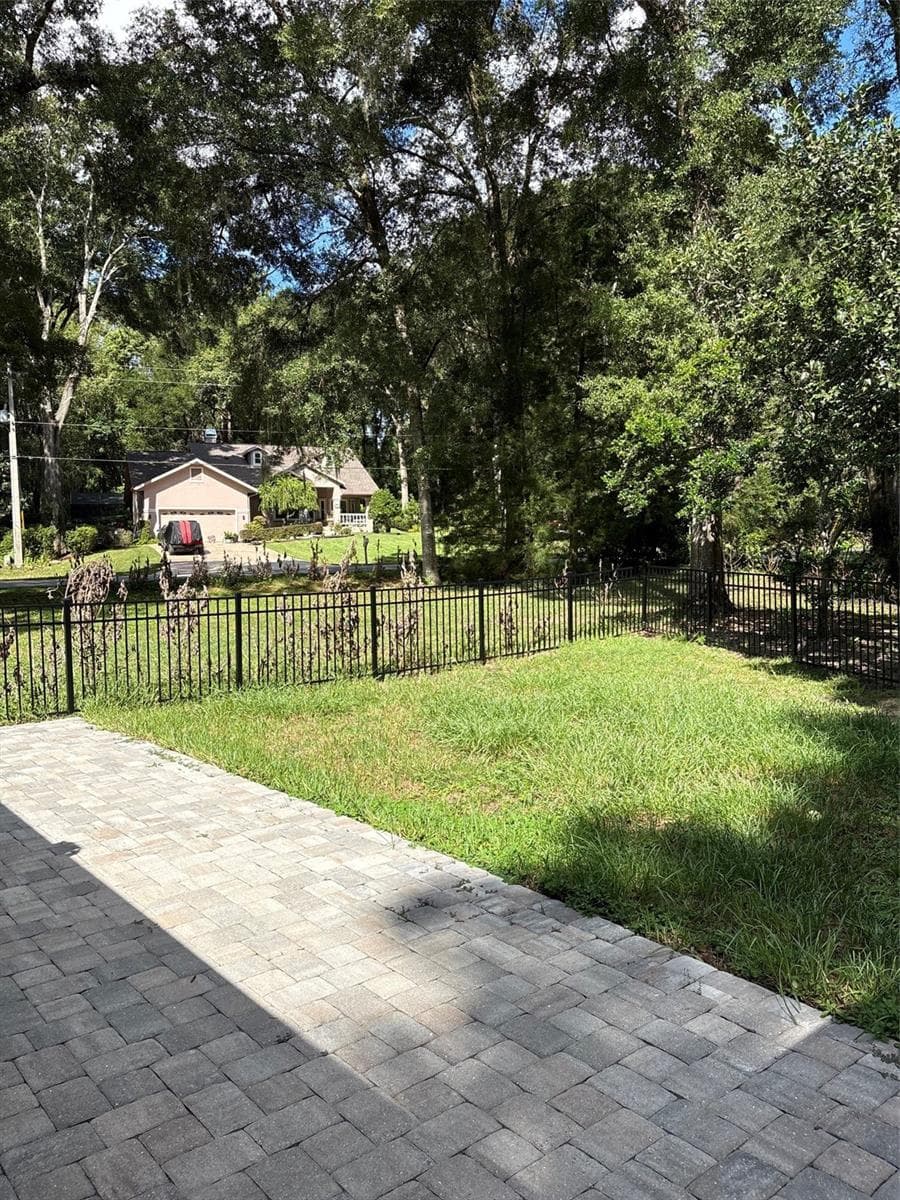 fenced dog run - 19005 SW 98TH LOOP, DUNNELLON