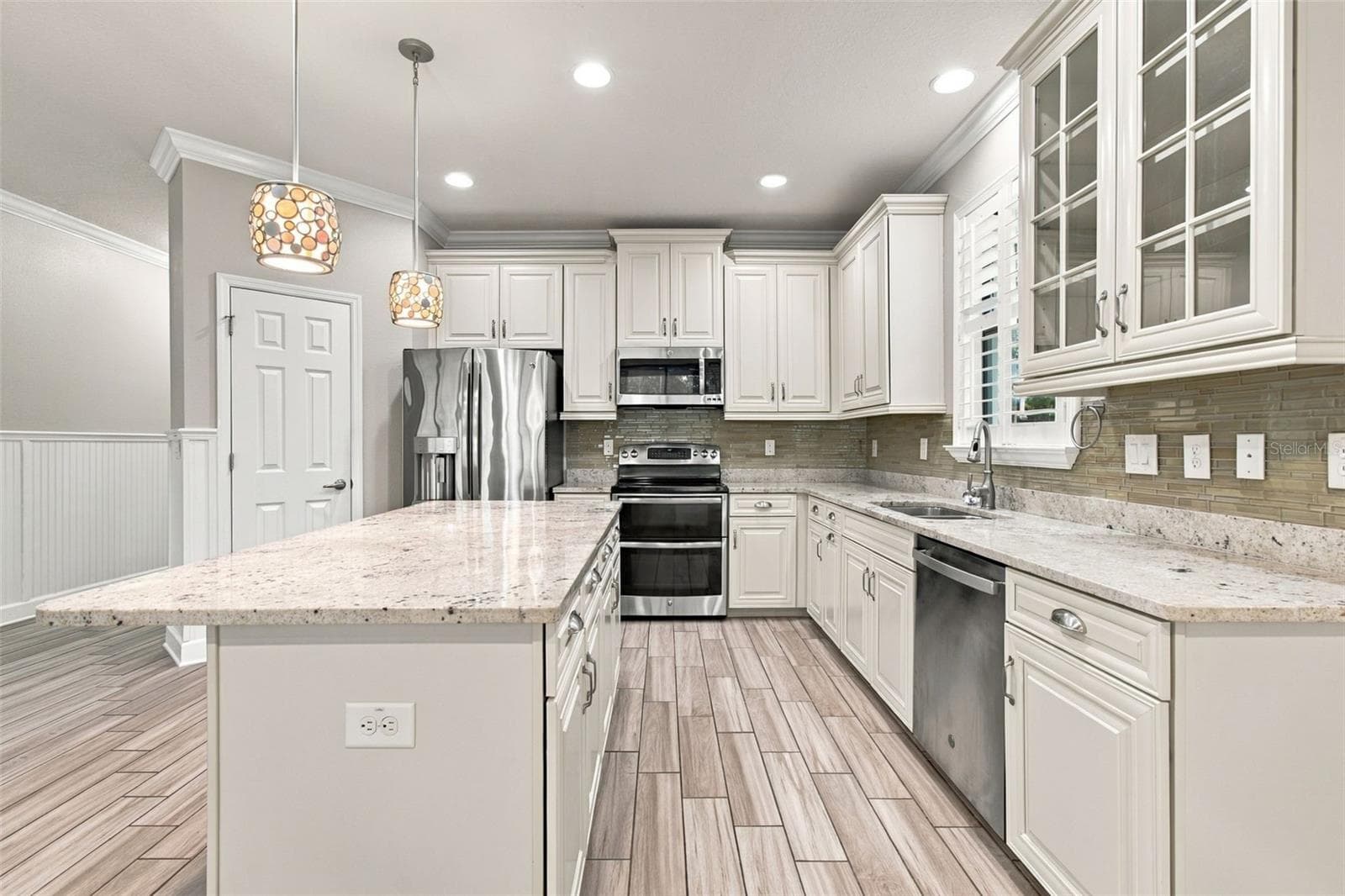 Kitchen - 8021 WHITETAIL DEER WAY, TAMPA