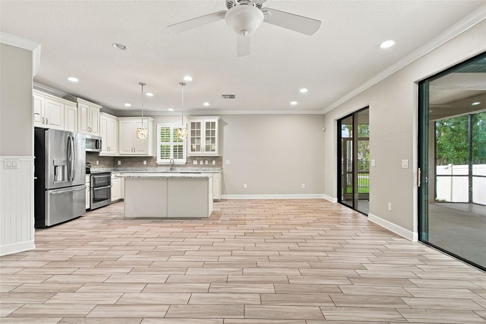 Living Room - 8021 WHITETAIL DEER WAY, TAMPA