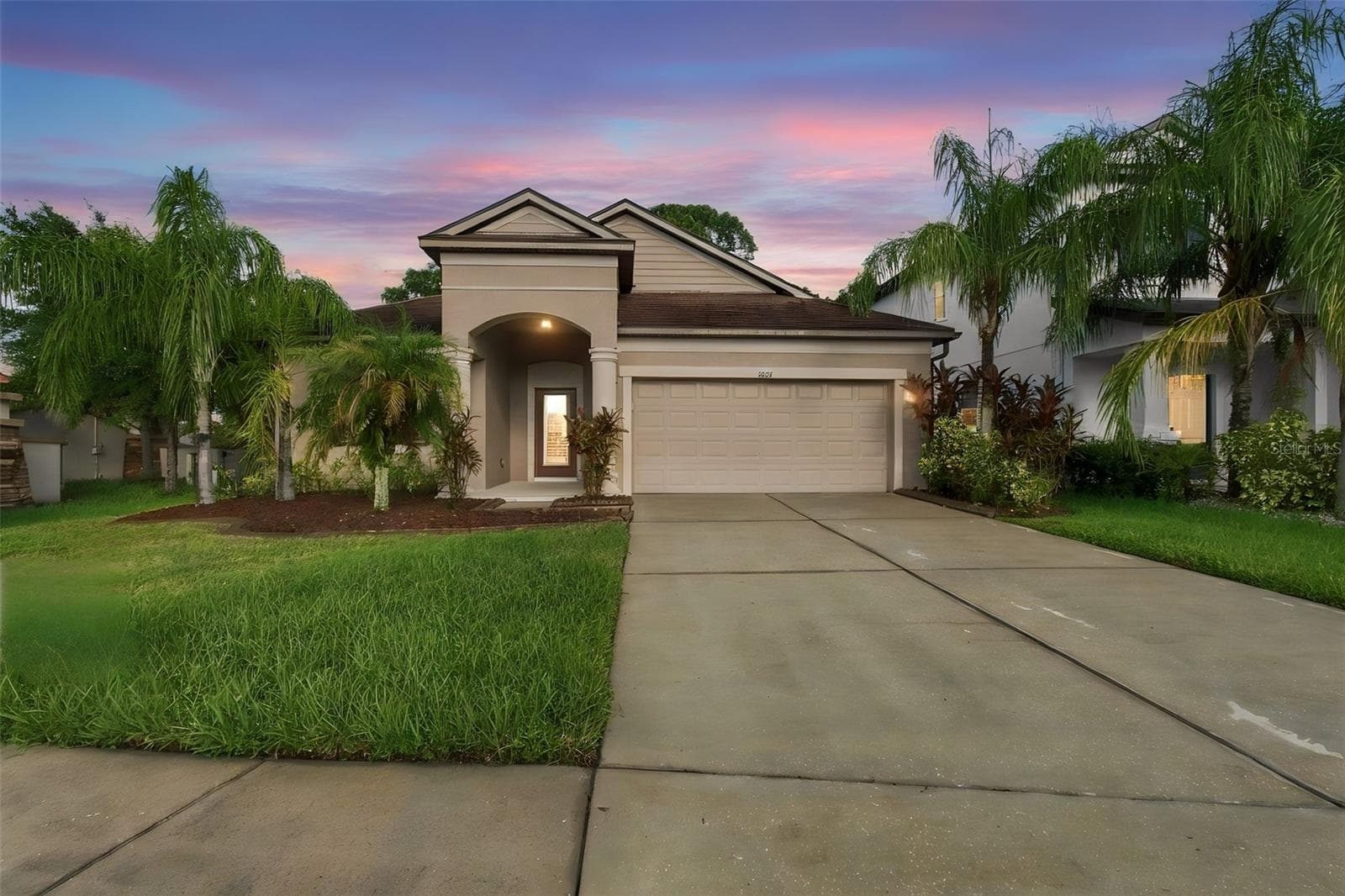 Single Family Residence at 8021 WHITETAIL DEER WAY, TAMPA, photo 34 of 40