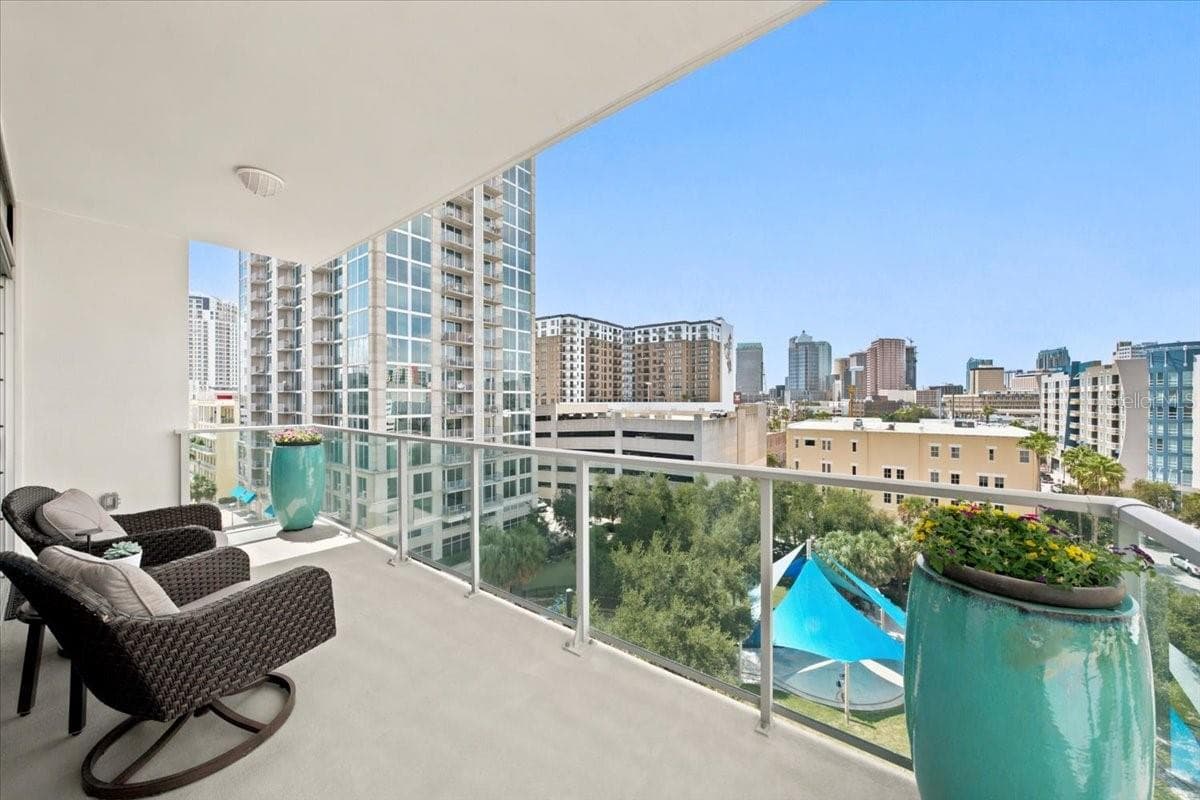 Terrace creates an exceptional backdrop for entertaining while taking in the downtown lights. - 111 N 12TH ST #1704, TAMPA