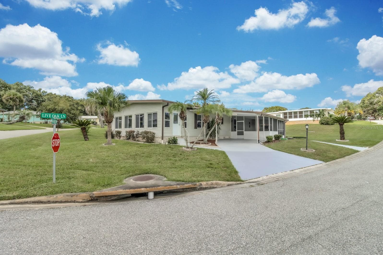 Mobile Home at 2002 LIVE OAK LN #14, ZELLWOOD, photo 4 of 40