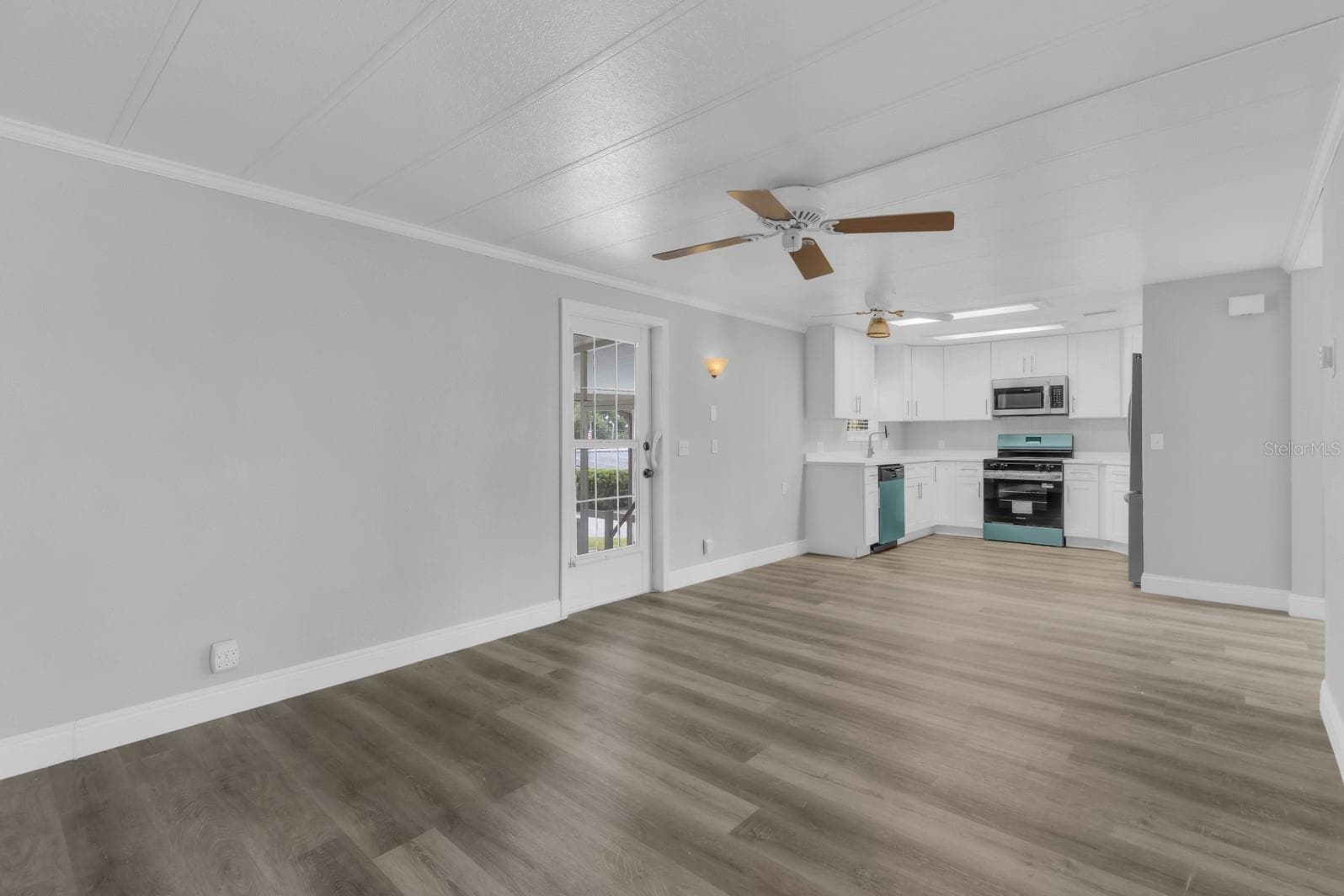 Mobile Home at 2002 LIVE OAK LN #14, ZELLWOOD, photo 14 of 40