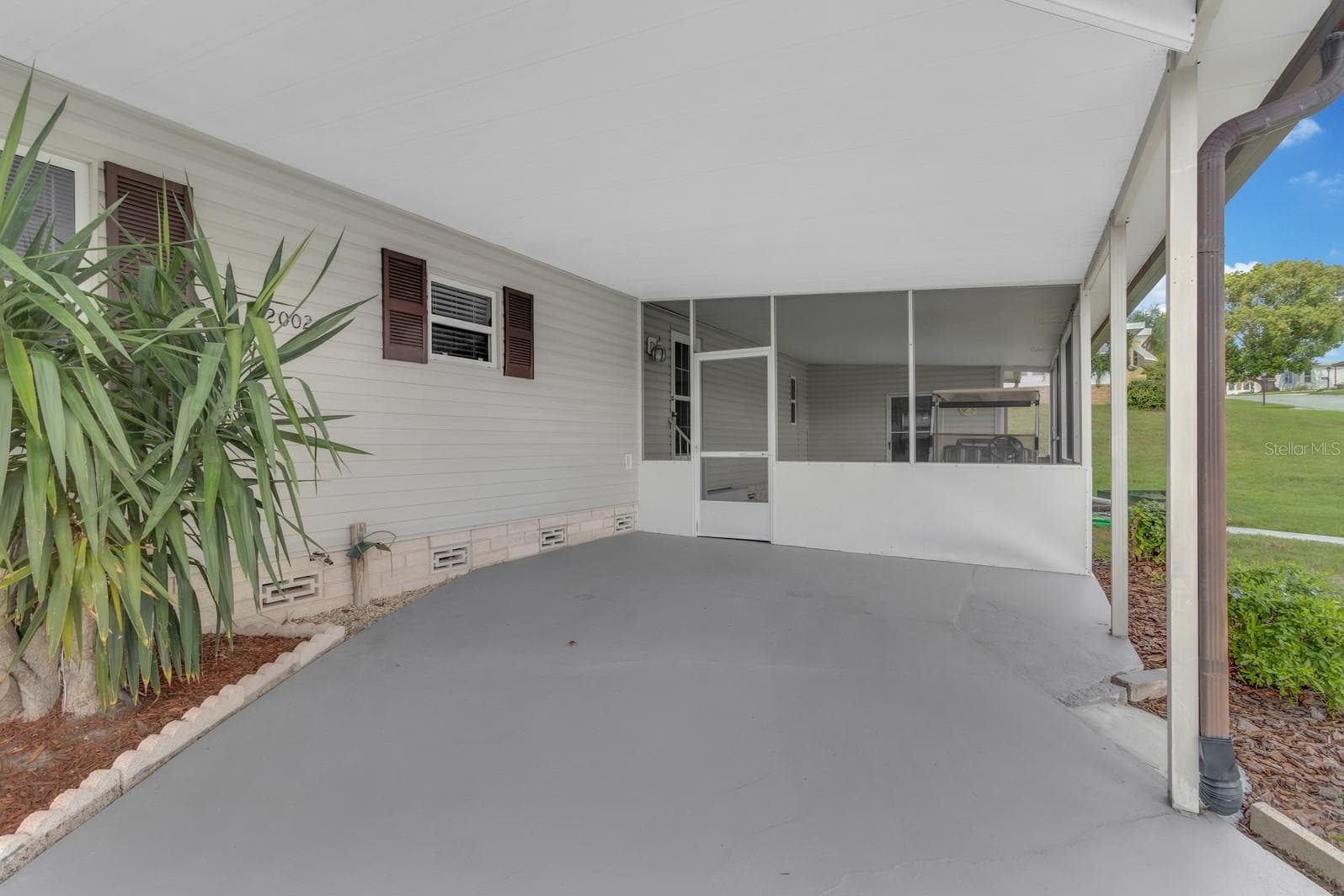 Mobile Home at 2002 LIVE OAK LN #14, ZELLWOOD, photo 25 of 40