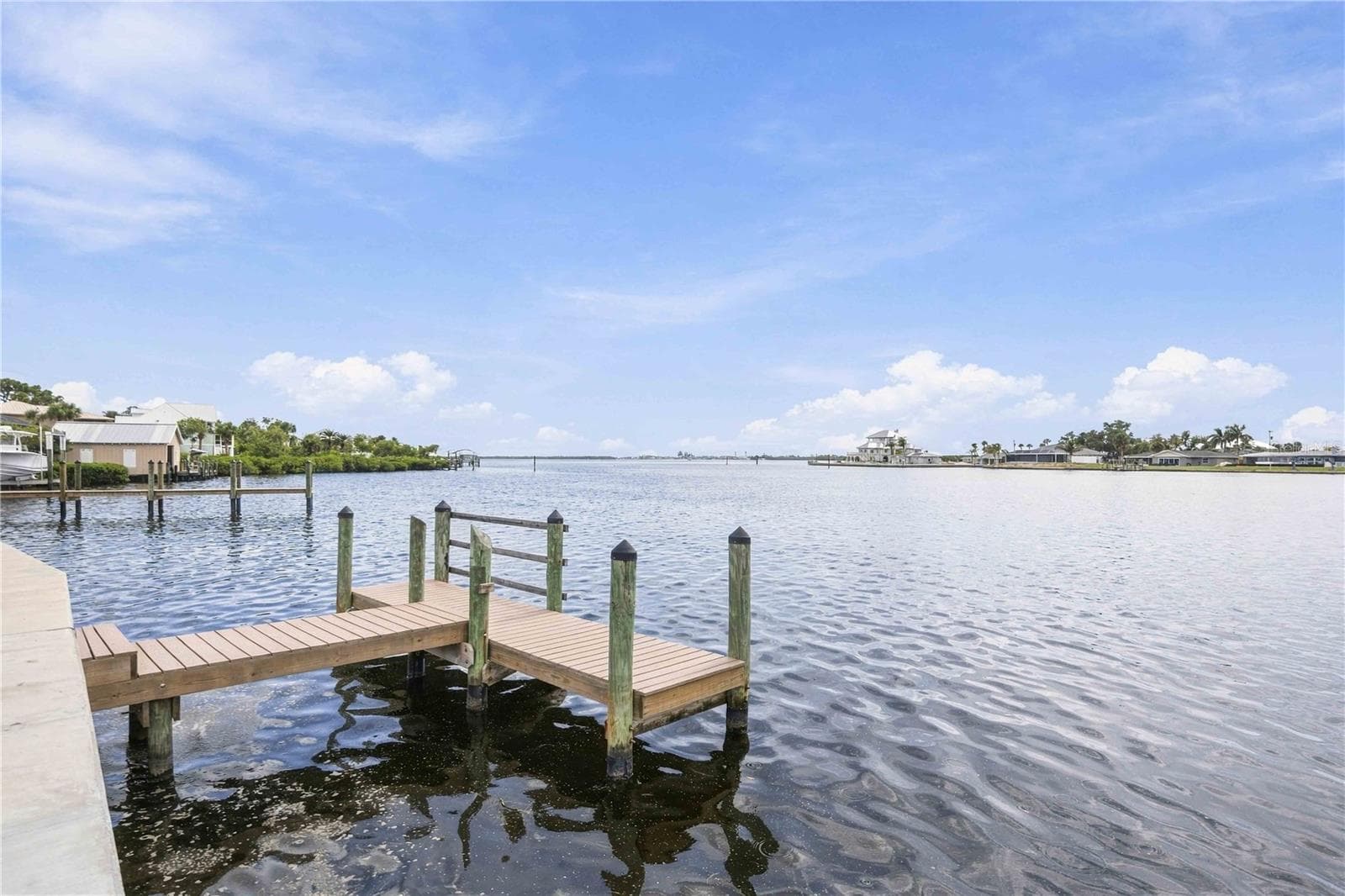 Community day docks - 6790 PORTSIDE LN, ENGLEWOOD