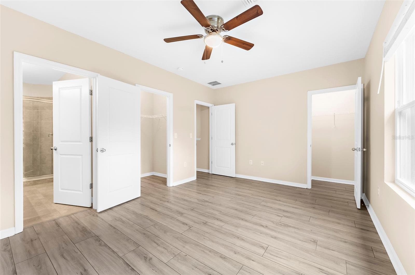 Townhouse at 2399 MIDNIGHT PEARL DR, SARASOTA, photo 6 of 46