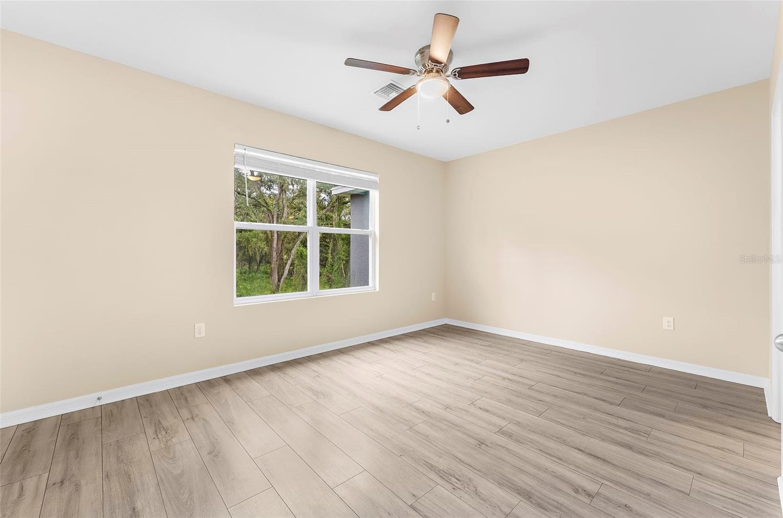 Townhouse at 2399 MIDNIGHT PEARL DR, SARASOTA, photo 7 of 46