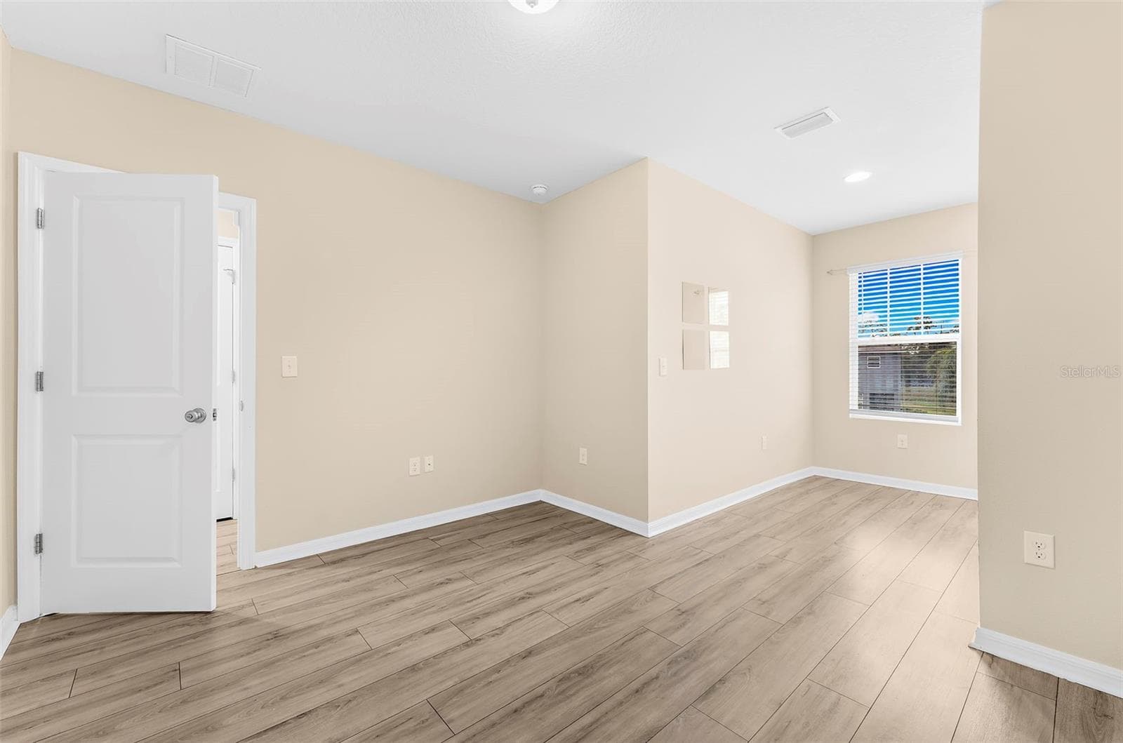 Townhouse at 2399 MIDNIGHT PEARL DR, SARASOTA, photo 12 of 46