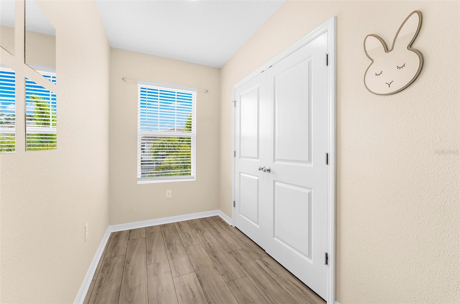 Townhouse at 2399 MIDNIGHT PEARL DR, SARASOTA, photo 14 of 46