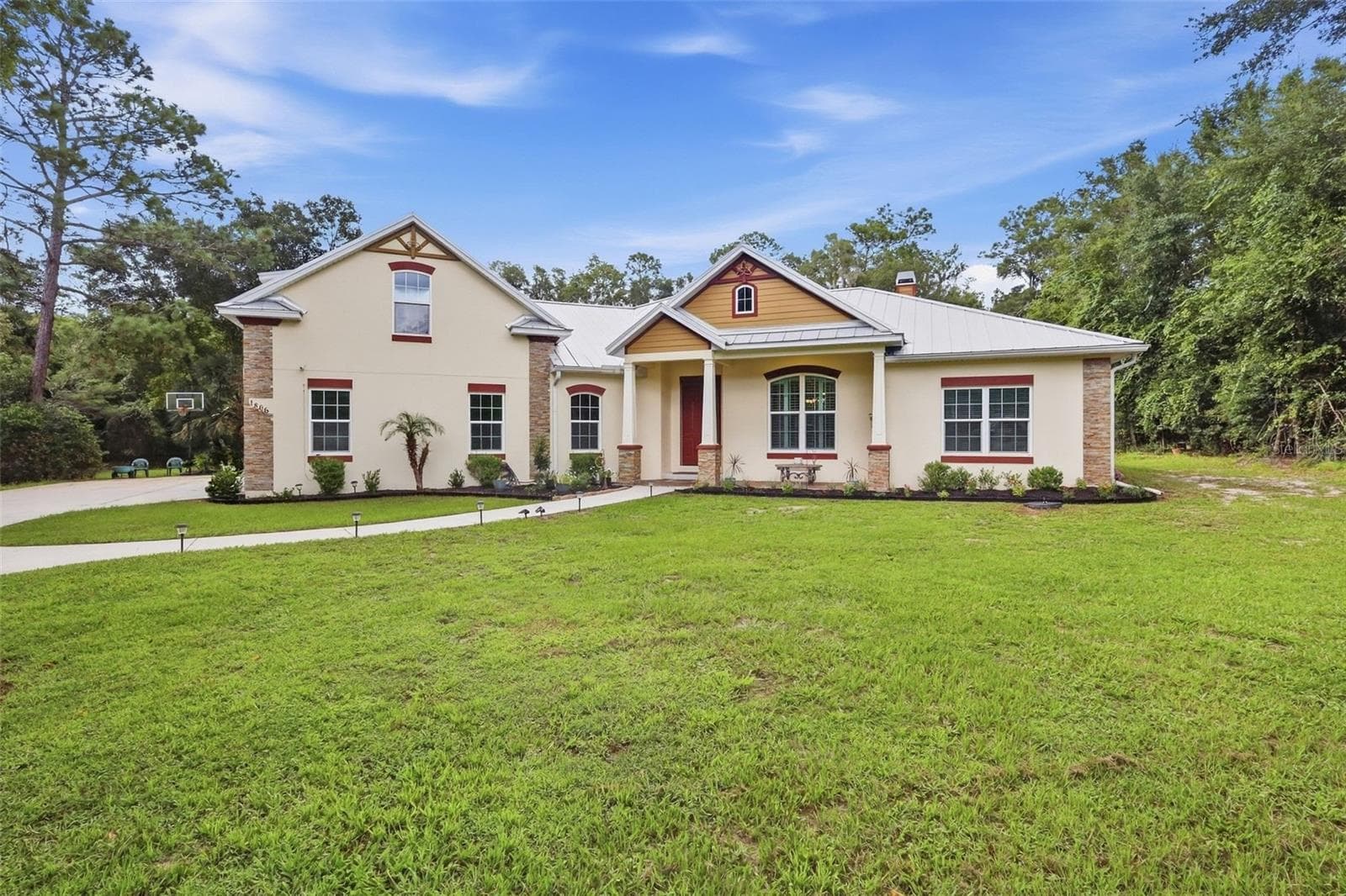 FRONT EXTERIOR - 1806 GLENWOOD OAKS LN, DELAND