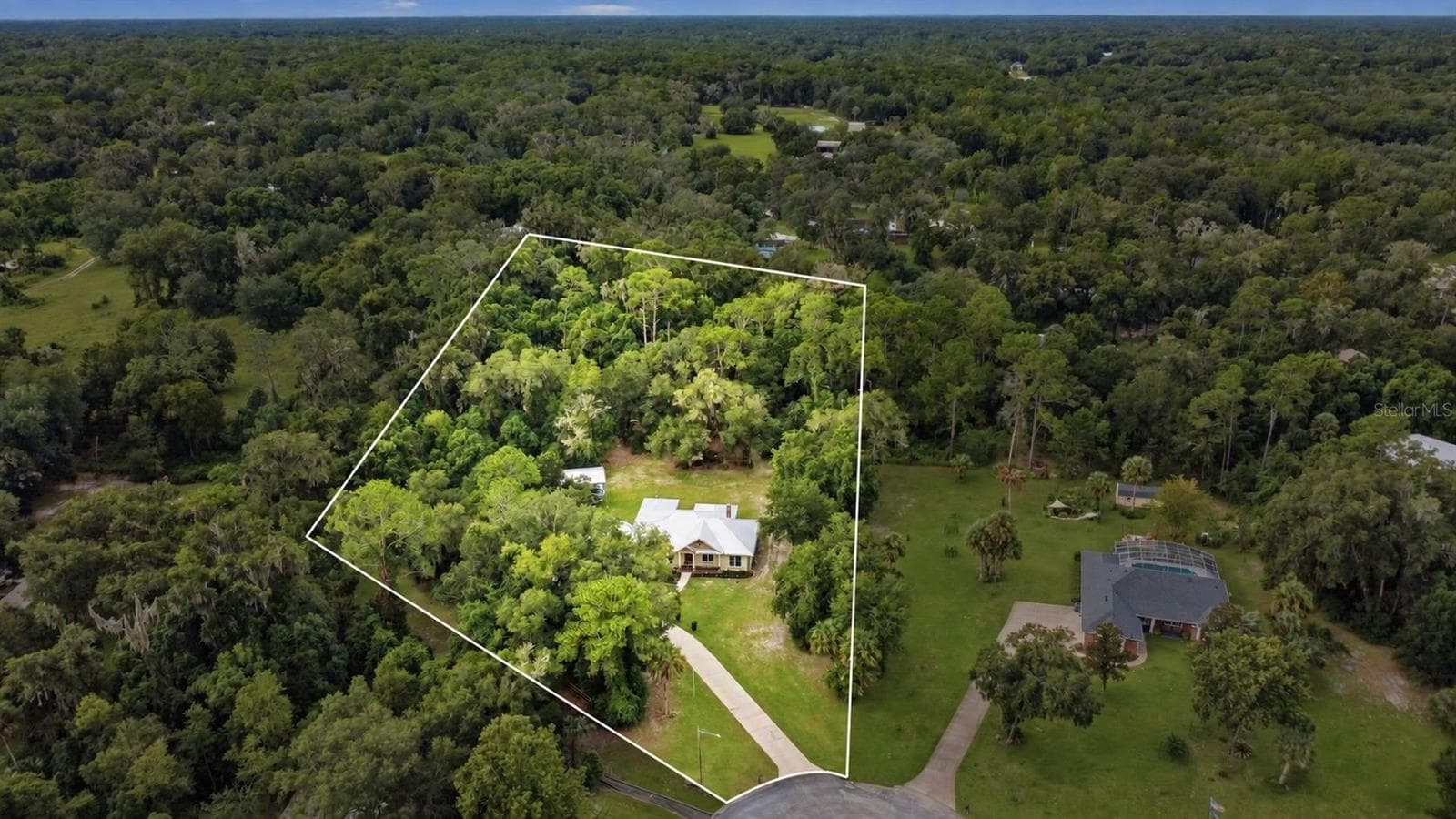 FRONT AERIAL VIEW - 1806 GLENWOOD OAKS LN, DELAND