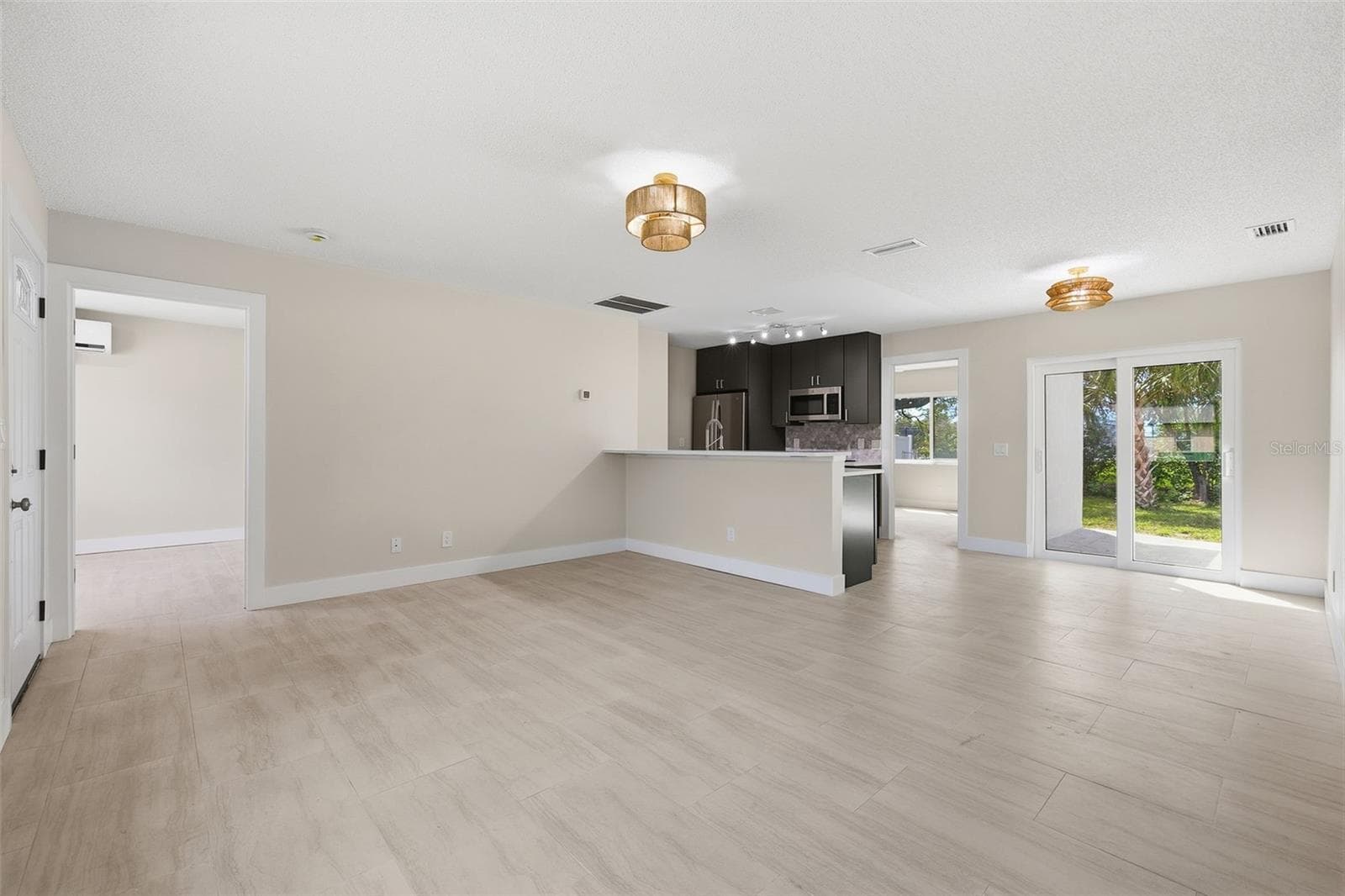 Single Family Residence at 2714 MARY SUE ST SW, LARGO, photo 6 of 43