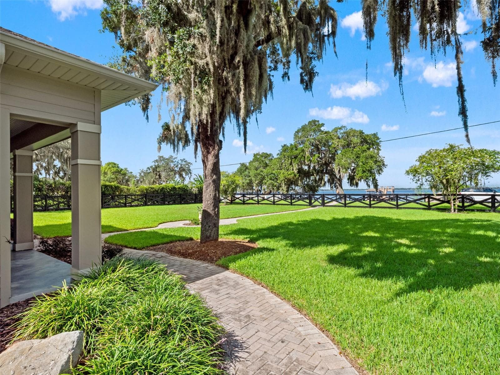 Single Family Residence at 12442 LAKESHORE DR, CLERMONT, photo 4 of 56