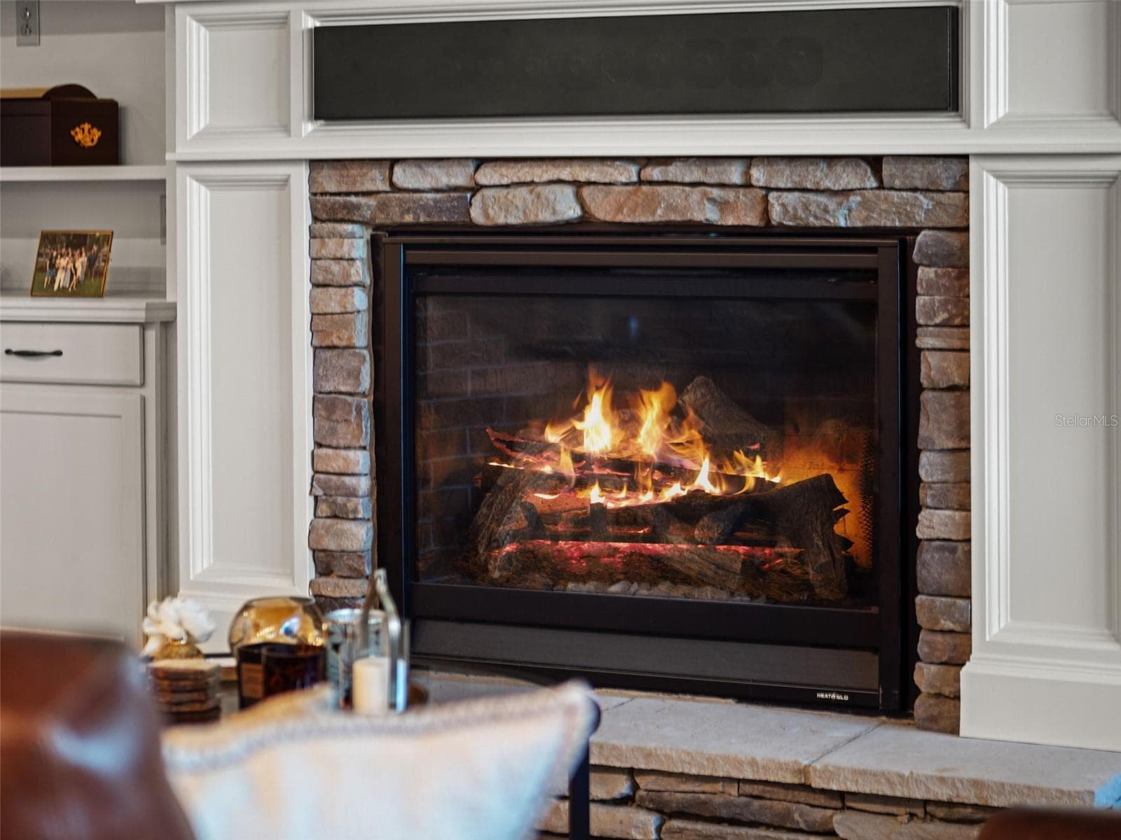 Gas Fireplace - 12442 LAKESHORE DR, CLERMONT