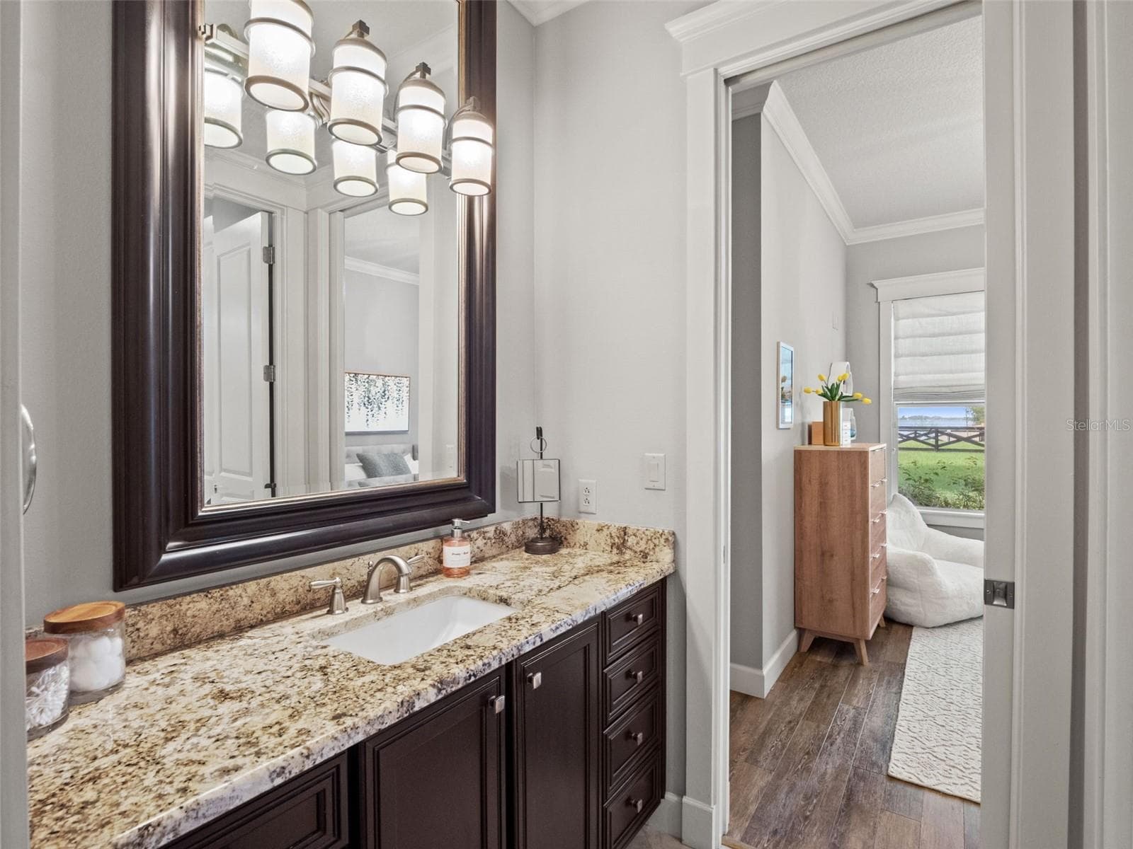 Jack and Jill Bathroom - 12442 LAKESHORE DR, CLERMONT