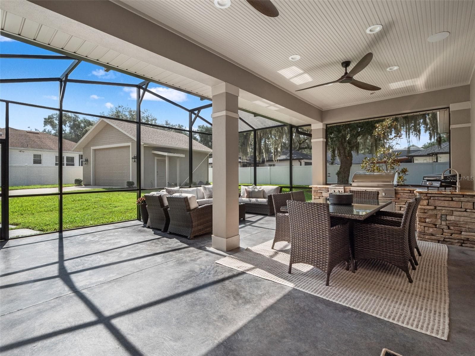 Single Family Residence at 12442 LAKESHORE DR, CLERMONT, photo 39 of 56