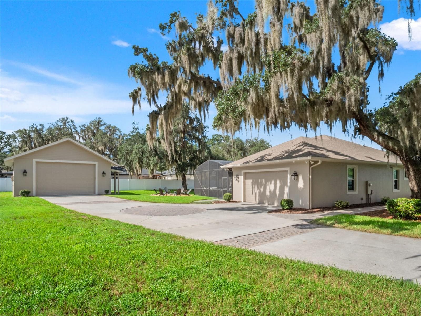 Single Family Residence at 12442 LAKESHORE DR, CLERMONT, photo 44 of 56
