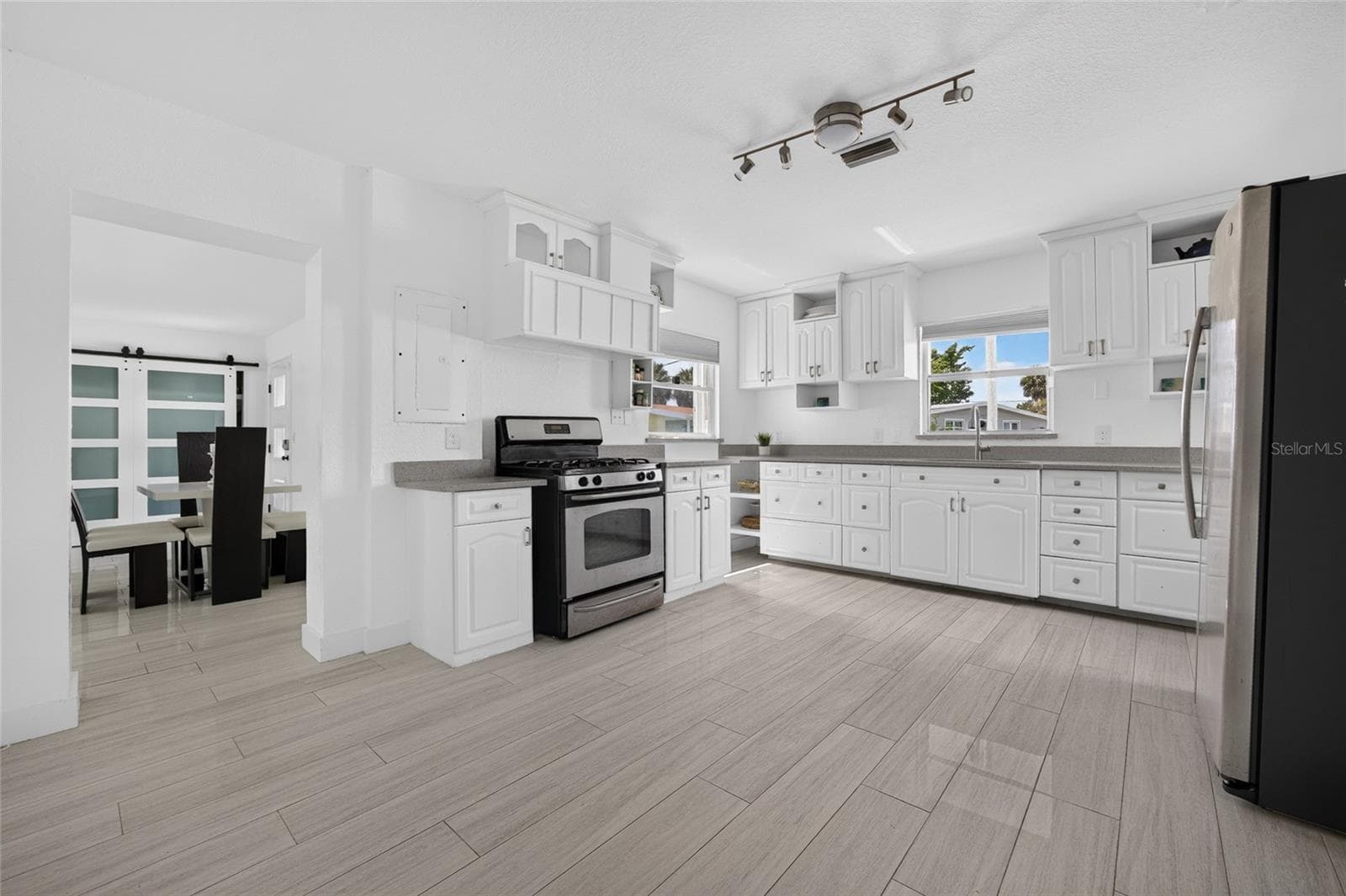 Single Family Residence at 6484 ANGLE PL, NORTH PORT, photo 15 of 48