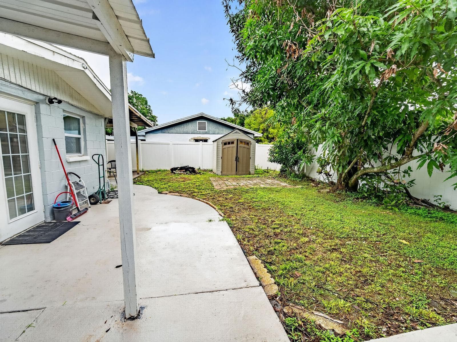 Single Family Residence at 9218 W ROBSON ST, TAMPA, photo 23 of 25