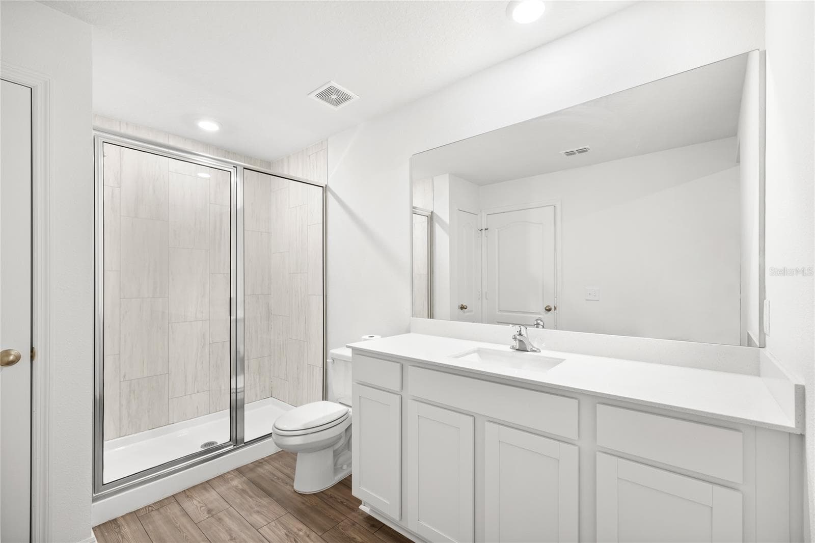 Master Bathroom - 318 BOWFIN CT, POINCIANA
