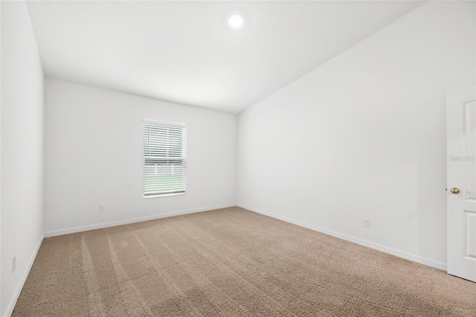 Single Family Residence at 318 BOWFIN CT, POINCIANA, photo 24 of 43