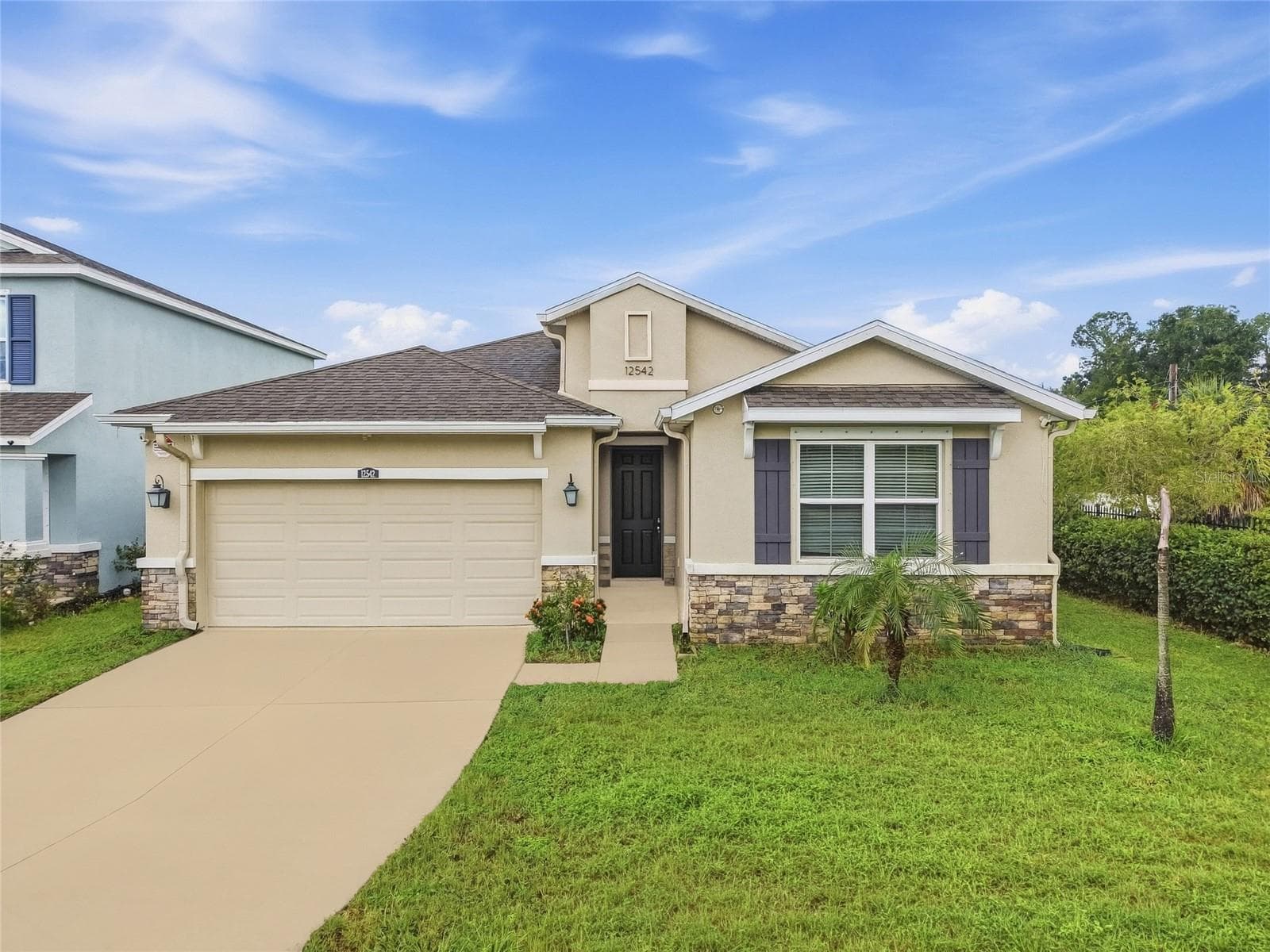 Single Family Residence at 12542 CANDLEBERRY CIR, TAMPA, photo 2 of 47
