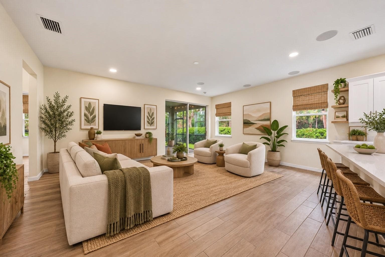 virtually staged - 12542 CANDLEBERRY CIR, TAMPA