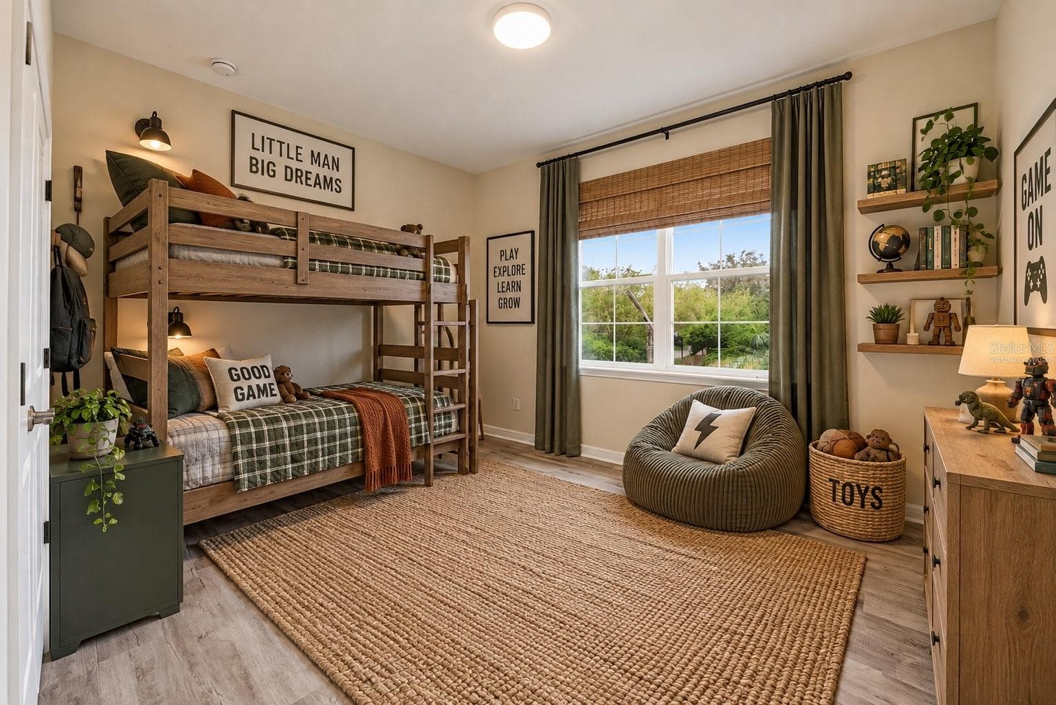 virtually staged - 12542 CANDLEBERRY CIR, TAMPA