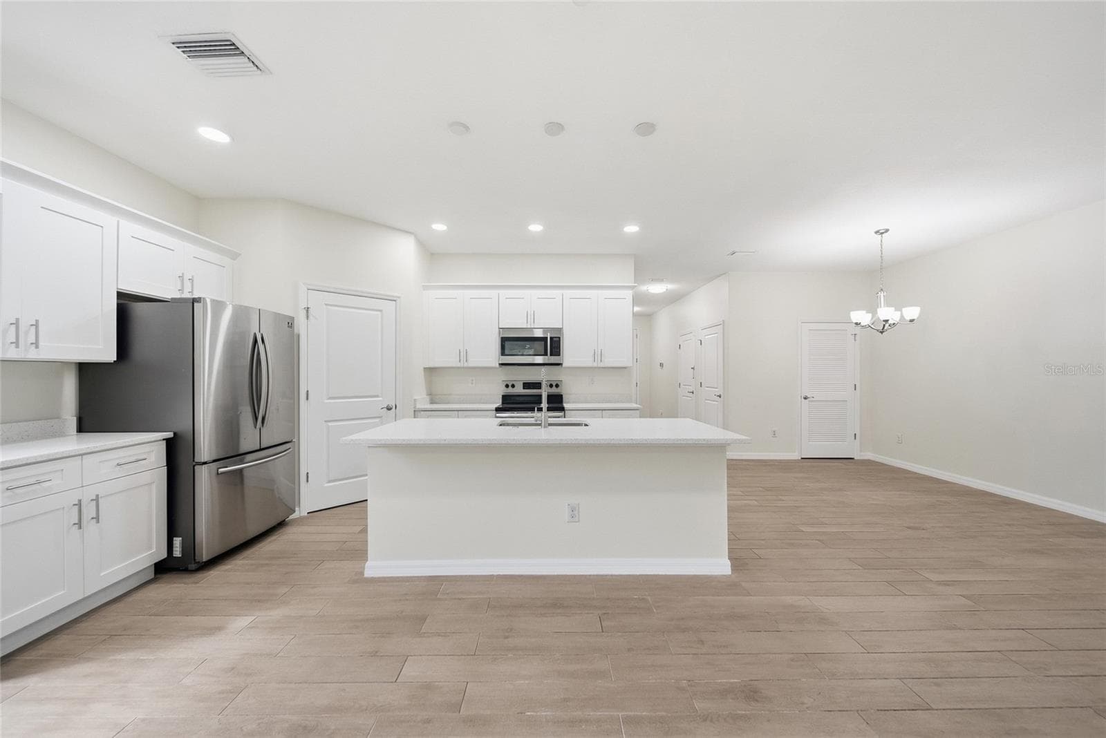 Single Family Residence at 12542 CANDLEBERRY CIR, TAMPA, photo 30 of 47