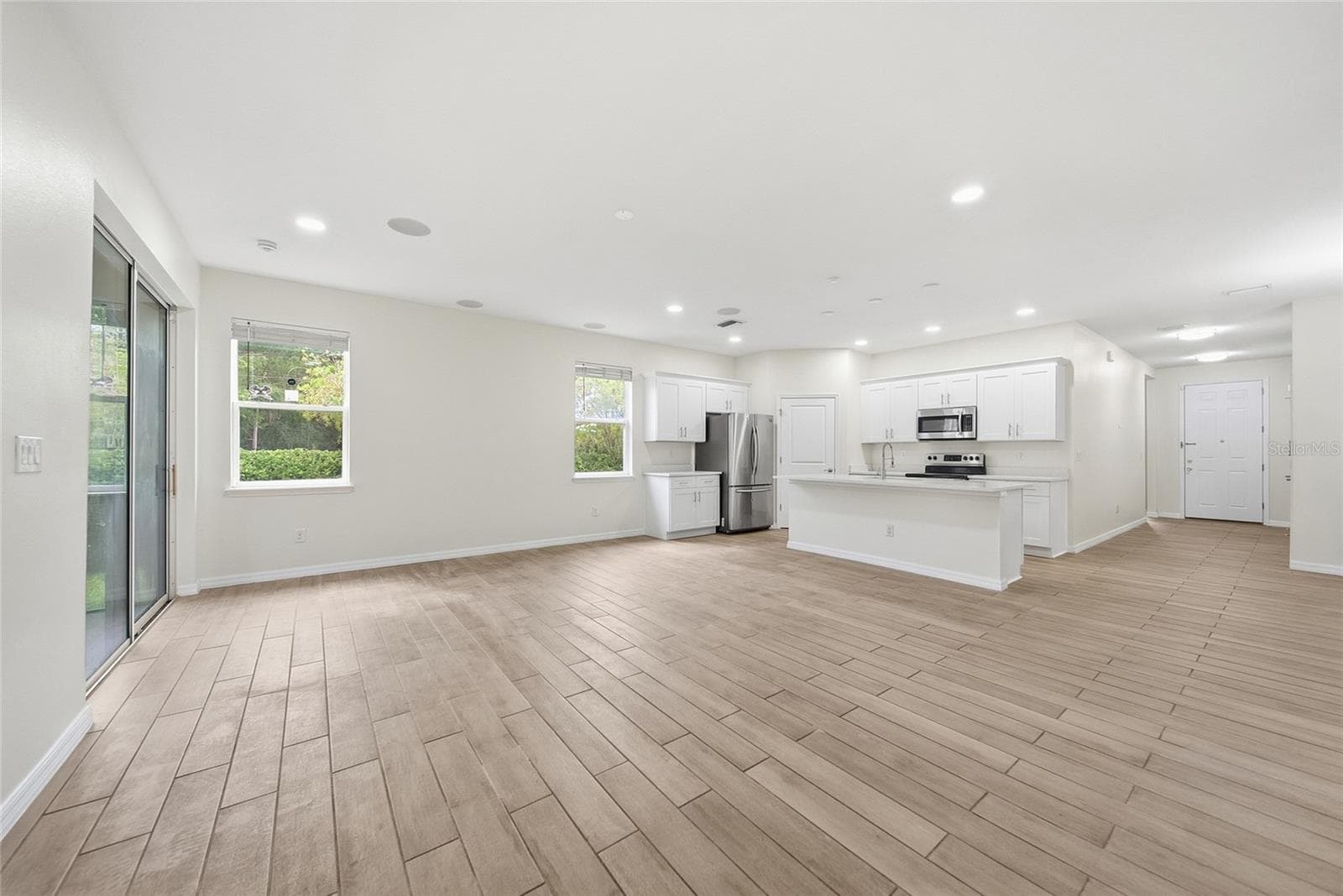 Single Family Residence at 12542 CANDLEBERRY CIR, TAMPA, photo 35 of 47