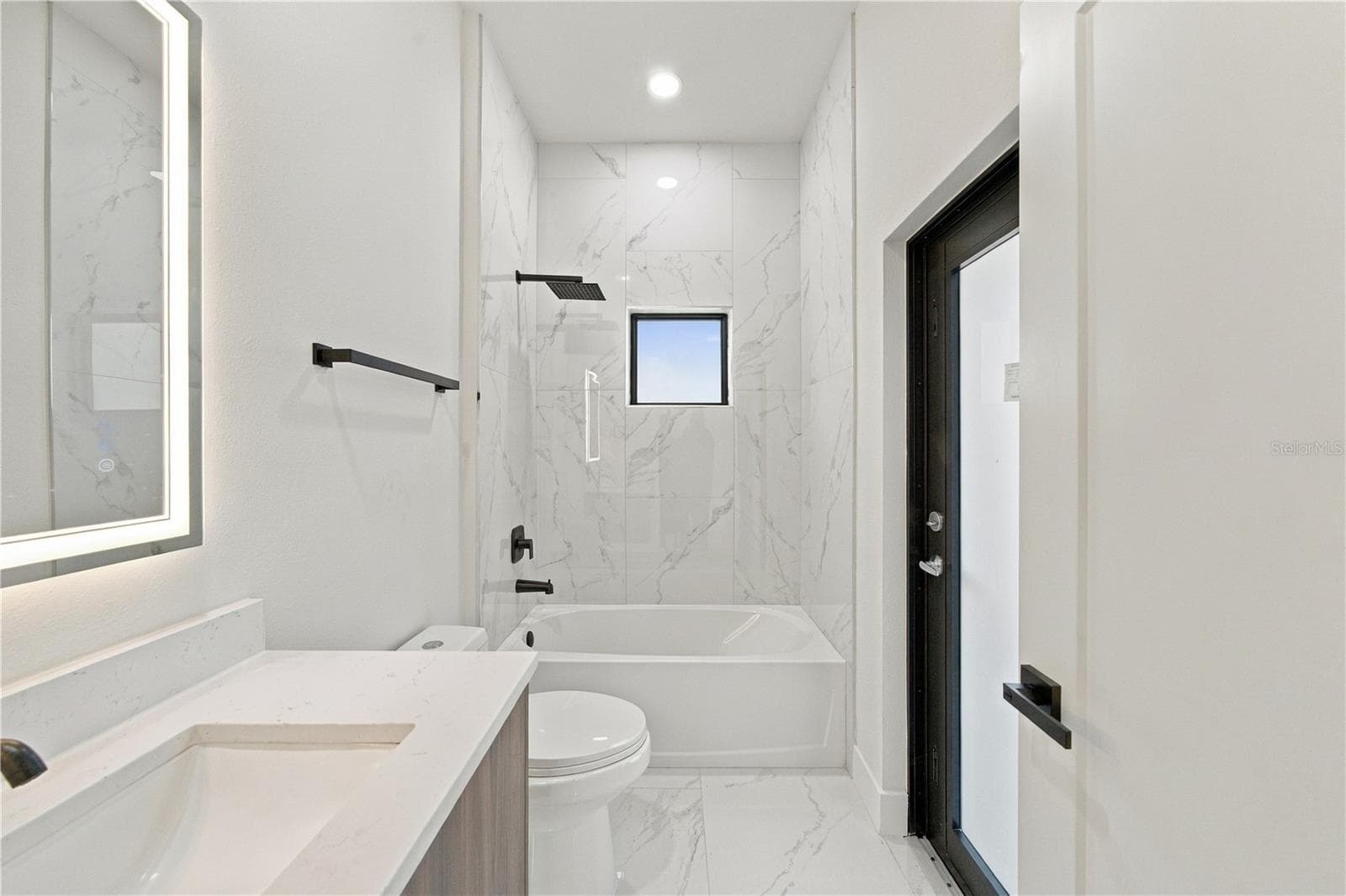 2nd Bath with private entrance - 7511 BLUTTER RD, NORTH PORT