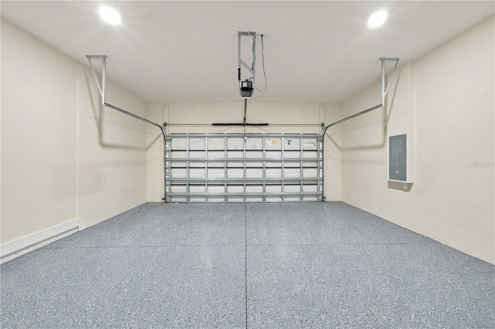 2 Car Garage with Finished Floor - 7511 BLUTTER RD, NORTH PORT