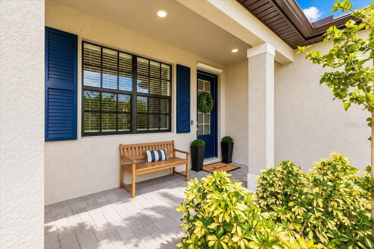 Single Family Residence at 5026 SARATOGA SPRINGS RUN, BRADENTON, photo 10 of 98