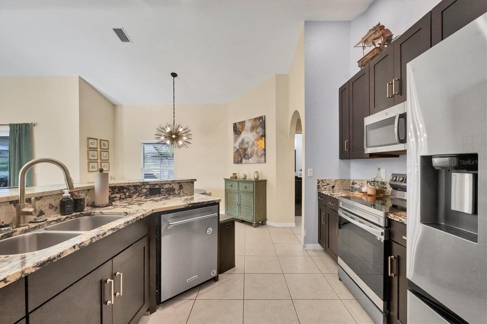 Single Family Residence at 10039 SUNDAY DR, PORT CHARLOTTE, photo 10 of 32