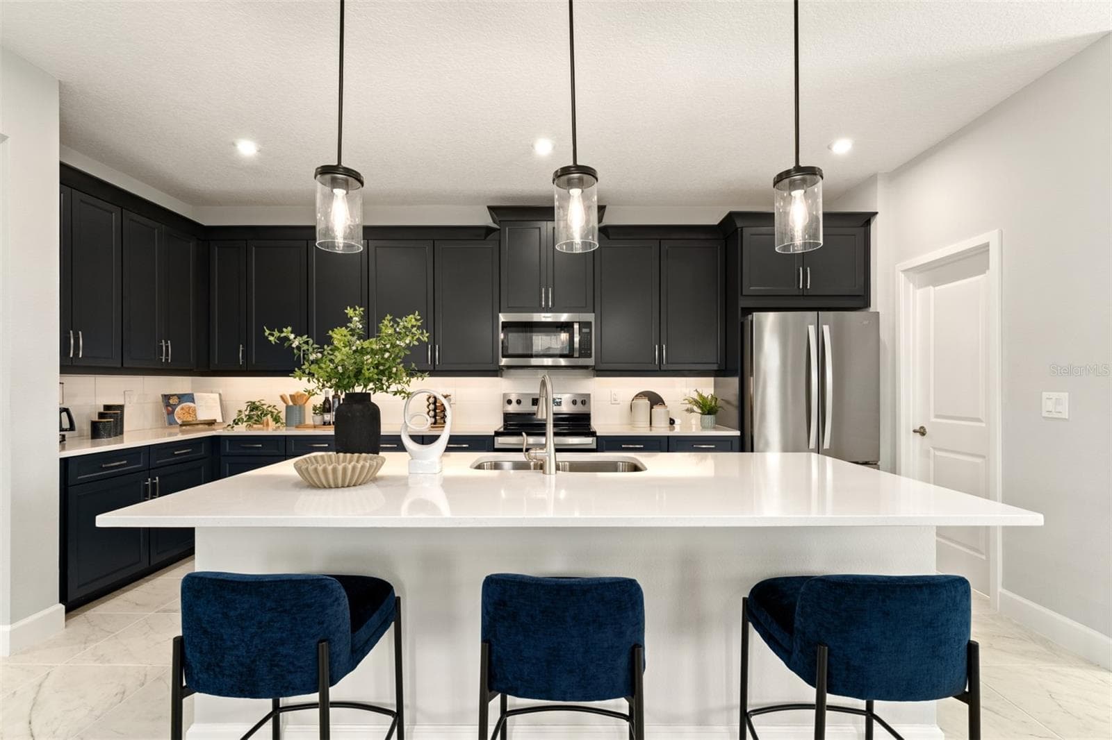 Rainwood Talquin Model Kitchen - 408 BANANA PEPPER WAY, GROVELAND
