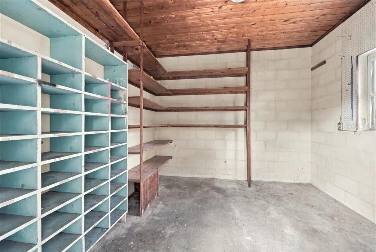 Outside Storage Room - 950 14TH ST NE, WINTER HAVEN