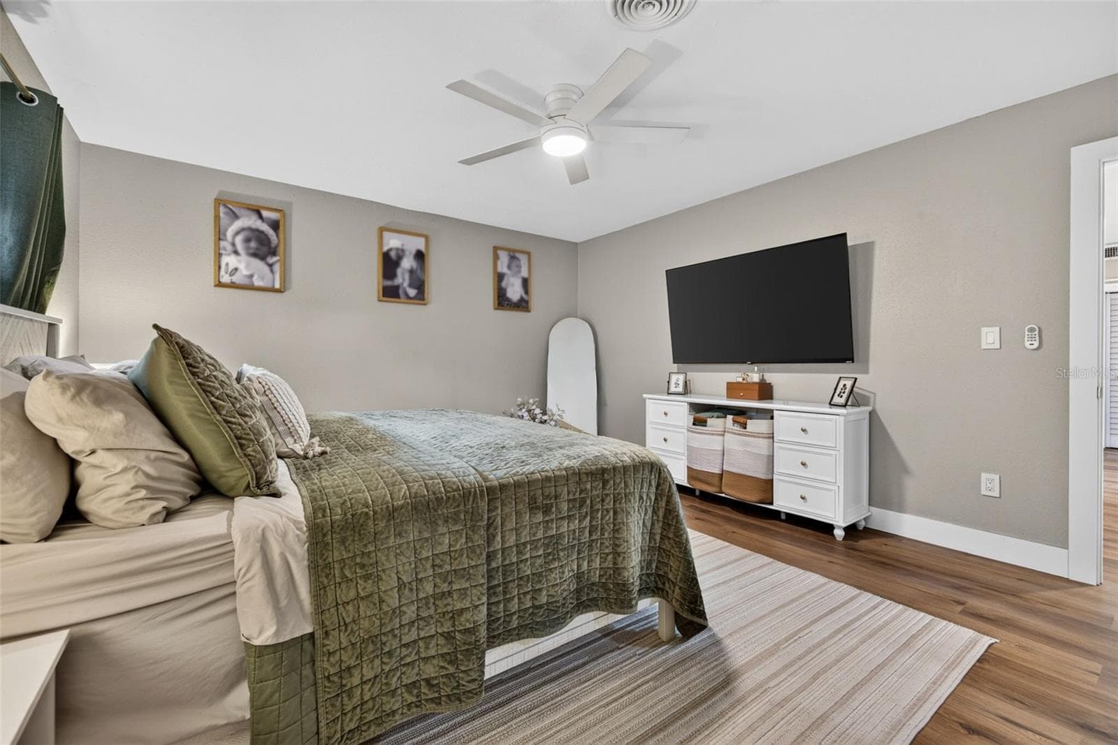 Single Family Residence at 4018 HELENA ST NE, ST PETERSBURG, photo 23 of 38