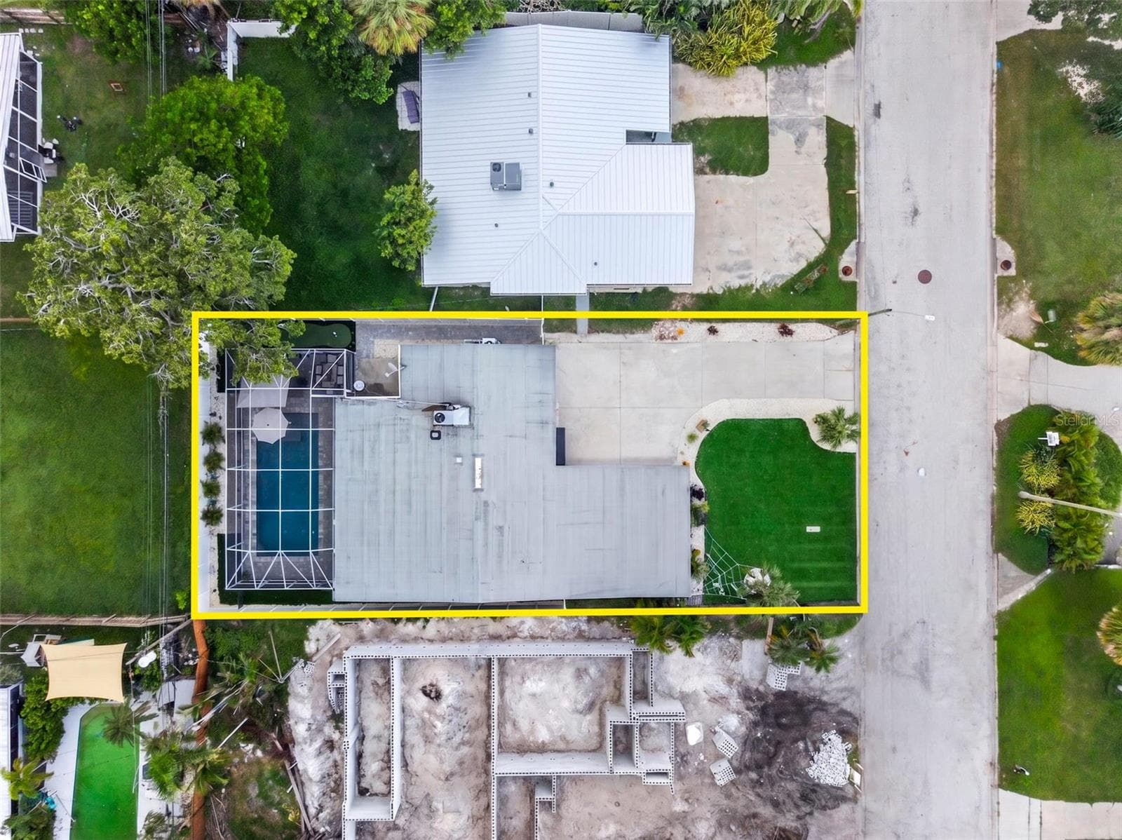 Single Family Residence at 4018 HELENA ST NE, ST PETERSBURG, photo 37 of 38