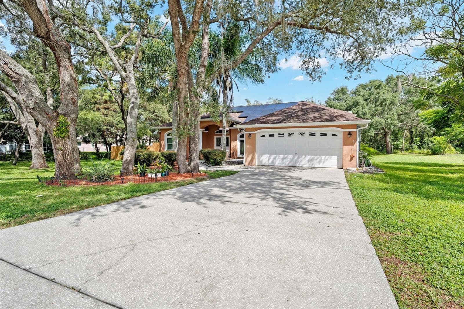 Single Family Residence at 13925 ECHO MOUNTAIN DR, HUDSON, photo 2 of 59