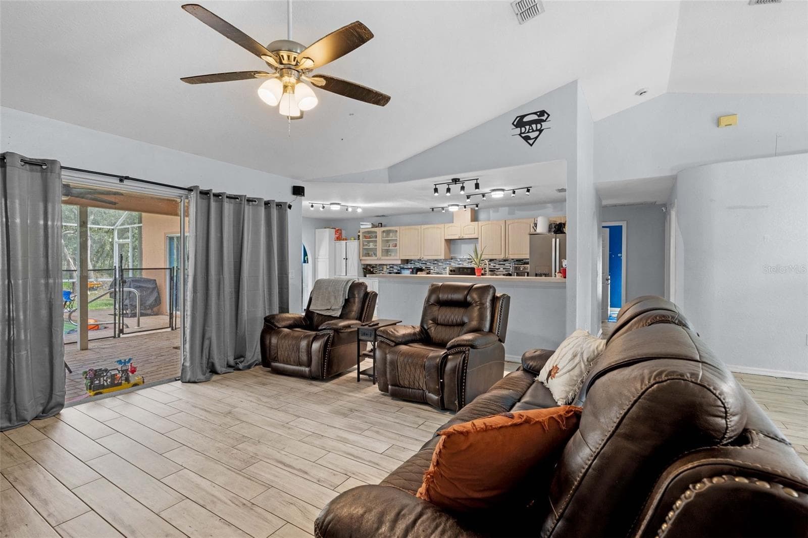 Single Family Residence at 13925 ECHO MOUNTAIN DR, HUDSON, photo 6 of 59