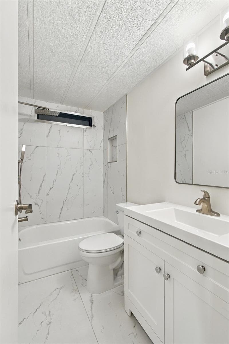 Manufactured Home at 130 CLUBVIEW DR #2, SAFETY HARBOR, photo 9 of 40