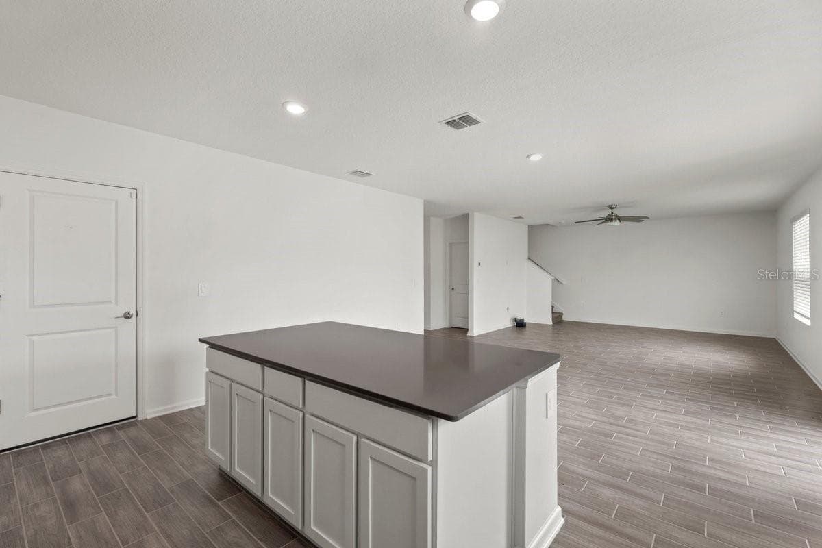 Single Family Residence at 3096 BLUE BONNET LN, OSTEEN, photo 7 of 37
