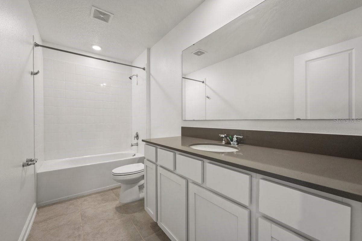 Single Family Residence at 3096 BLUE BONNET LN, OSTEEN, photo 11 of 37