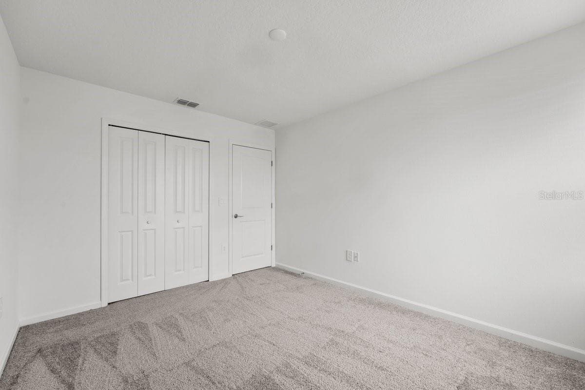 Single Family Residence at 3096 BLUE BONNET LN, OSTEEN, photo 19 of 37