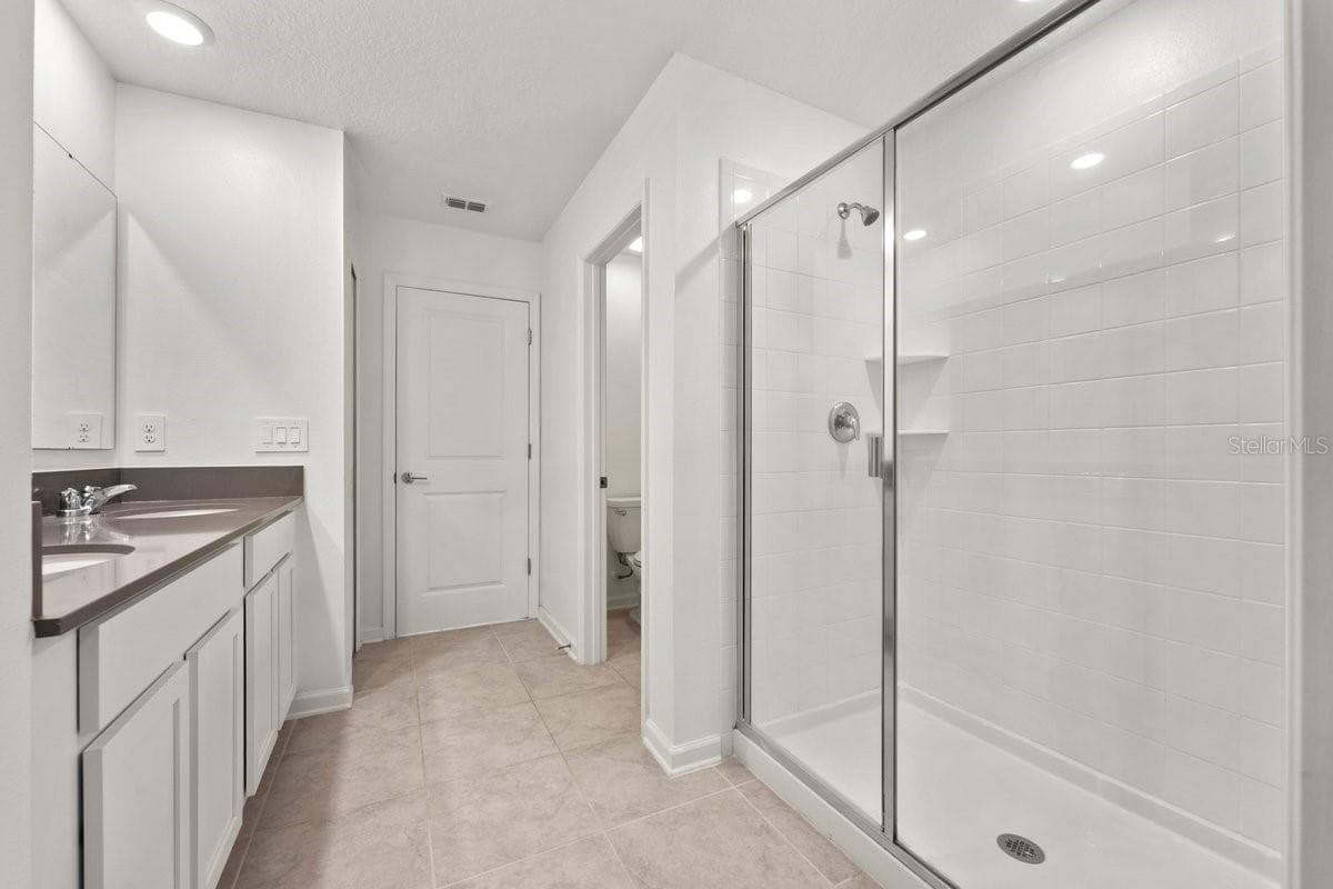 Single Family Residence at 3096 BLUE BONNET LN, OSTEEN, photo 23 of 37