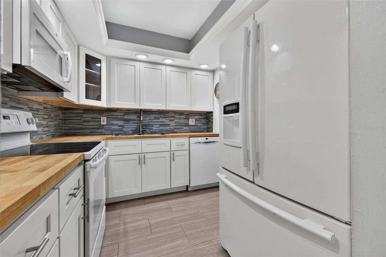 Townhouse at 1625 58TH TER S #1, ST PETERSBURG, photo 5 of 35