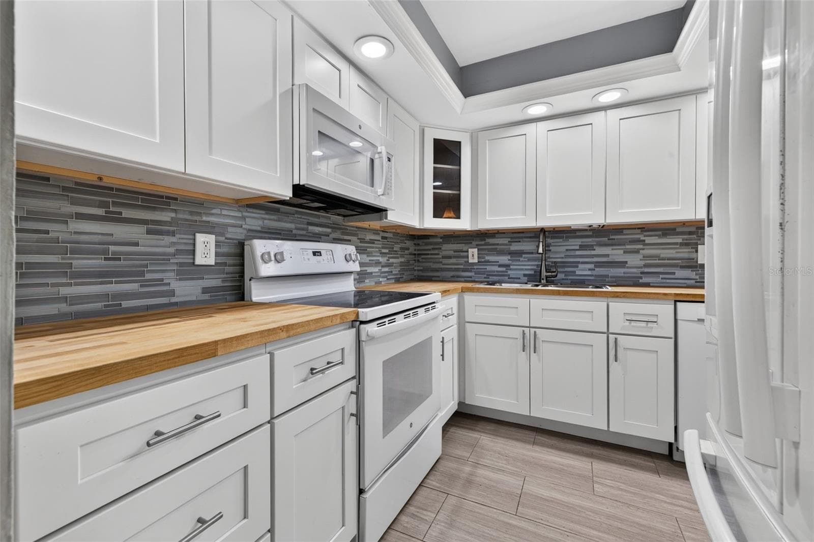 Townhouse at 1625 58TH TER S #1, ST PETERSBURG, photo 6 of 35